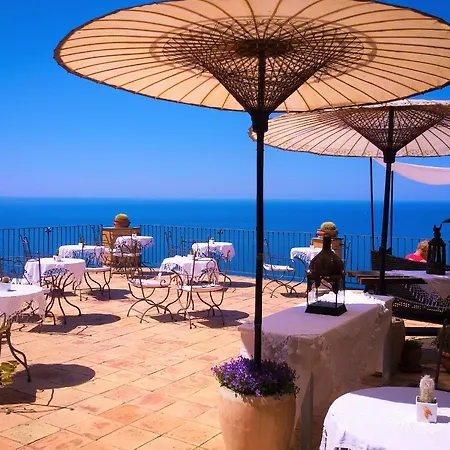 Hotel Marulivo 3*