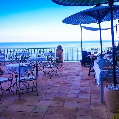 Marulivo Hotel 3*