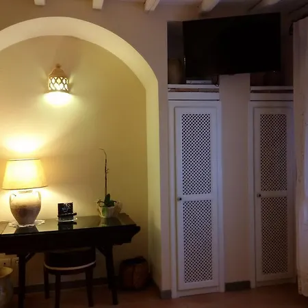 Hotel Marulivo 3*